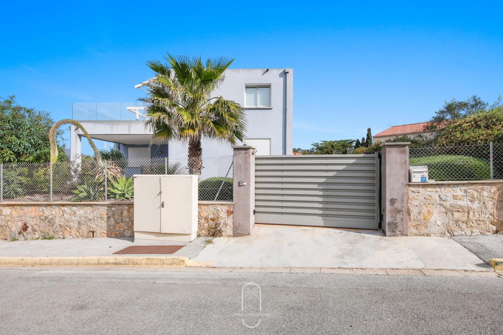 Villa Antoine Appartement Rdj Vue Mer Clim Wifi Parking Plage 50M La Garonne Le Pradet Ngoại thất bức ảnh