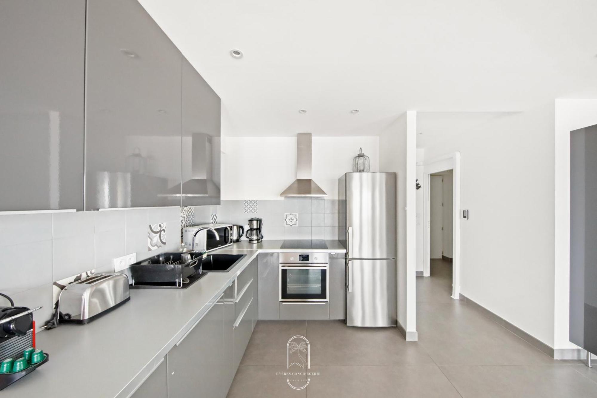 Villa Antoine Appartement Rdj Vue Mer Clim Wifi Parking Plage 50M La Garonne Le Pradet Ngoại thất bức ảnh