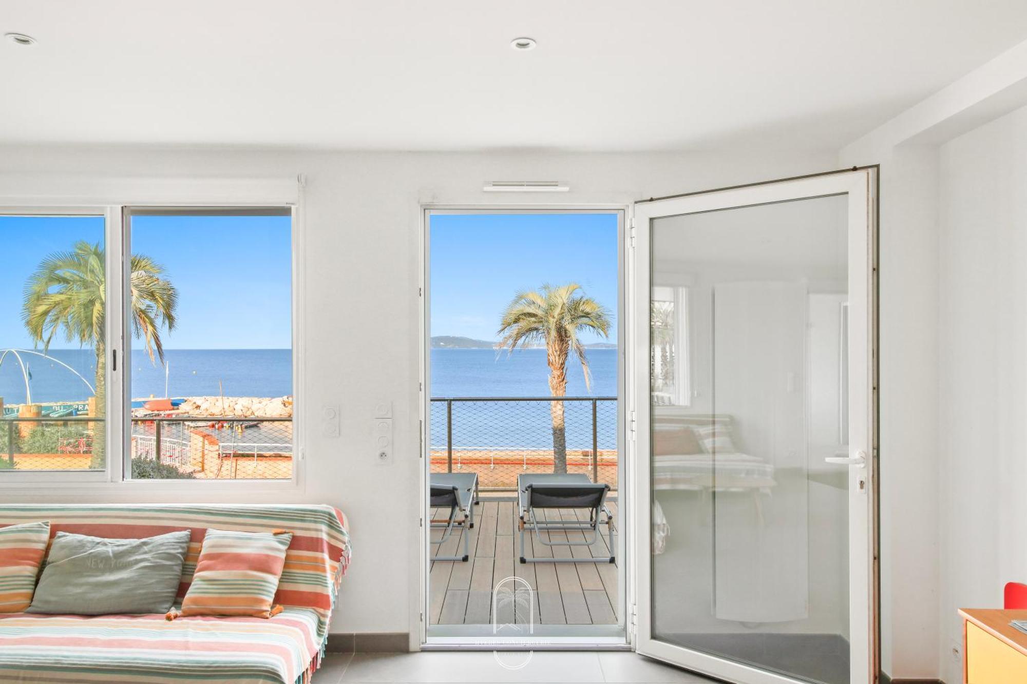 Villa Antoine Appartement Rdj Vue Mer Clim Wifi Parking Plage 50M La Garonne Le Pradet Ngoại thất bức ảnh