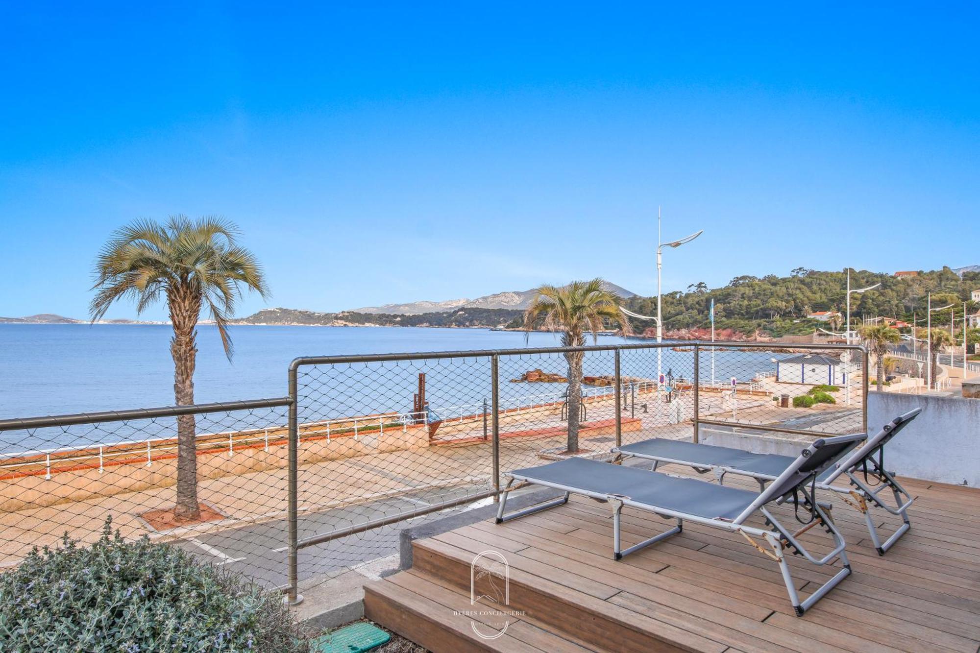 Villa Antoine Appartement Rdj Vue Mer Clim Wifi Parking Plage 50M La Garonne Le Pradet Ngoại thất bức ảnh